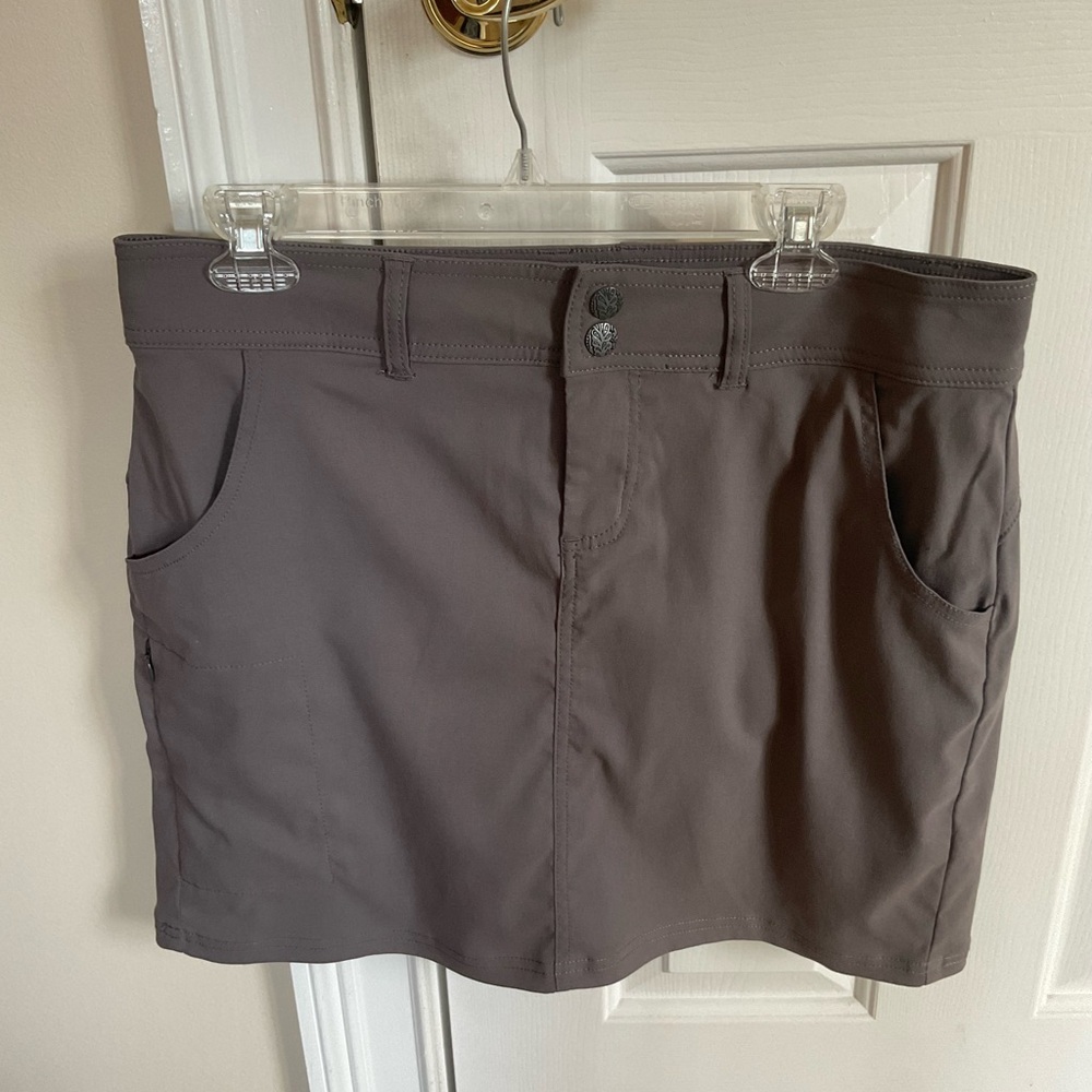Women’s Prana skort